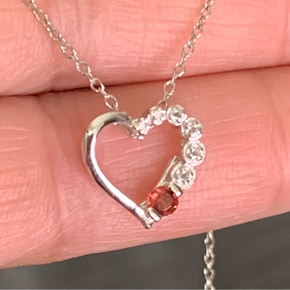 Signed R 925 Sterling Silver Garnet Heart Pendant Necklace   18”